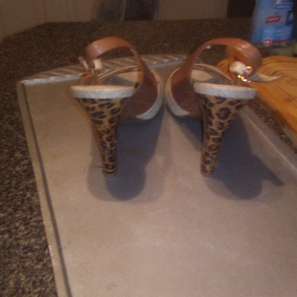 Shoes - Picture 2 of 2